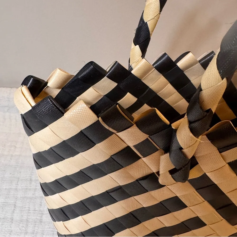 Black‎ & Cream Woven Tote Bag Chic Summer Vacation Market Beach Basket Purse